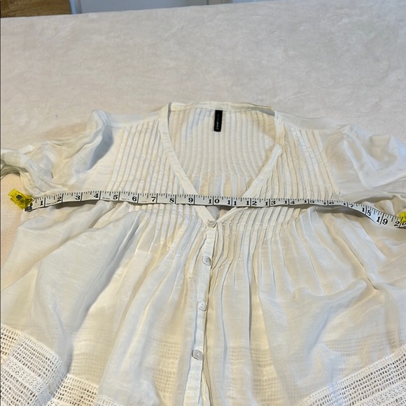 🕊️ Naf Naf White Boho Lace Trim Blouse – Size 38 (US M/L) - Picture 9 of 9